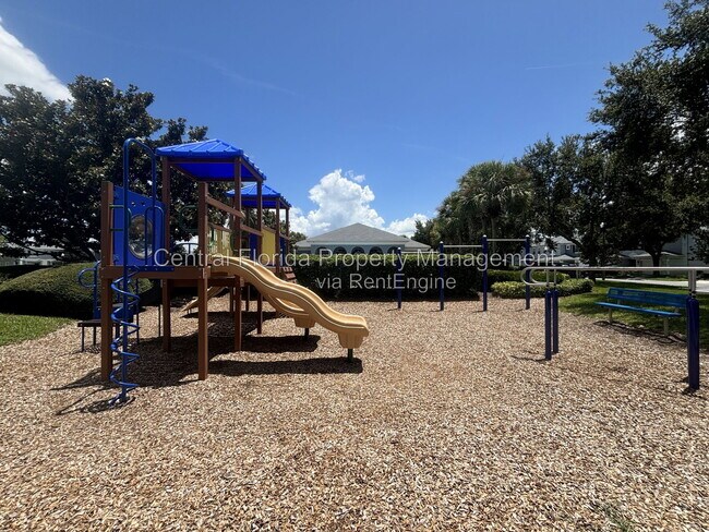 Building Photo - 10735 Savannah Wood Ct