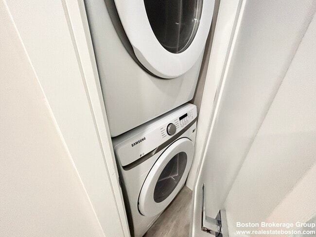 Building Photo - 23 Mt Vernon St