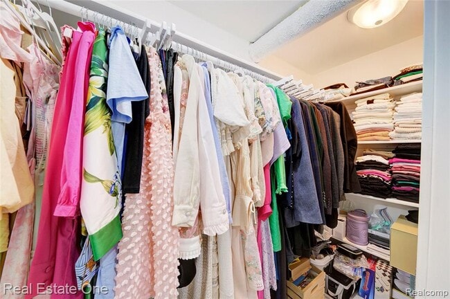 Building Photo - 8126 Dale St