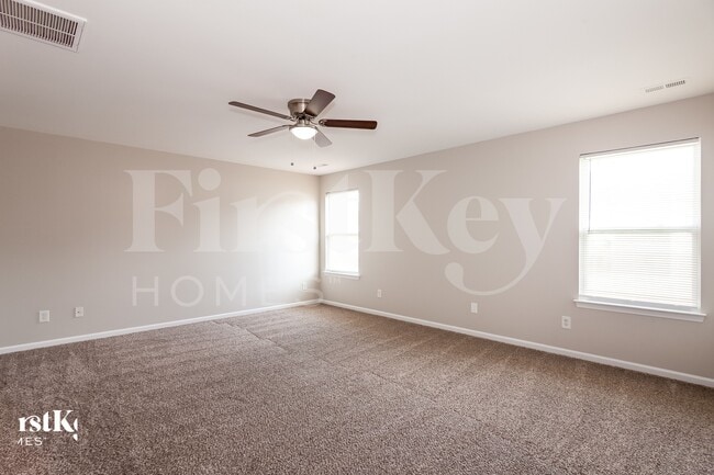 Building Photo - 1737 Larne Cir