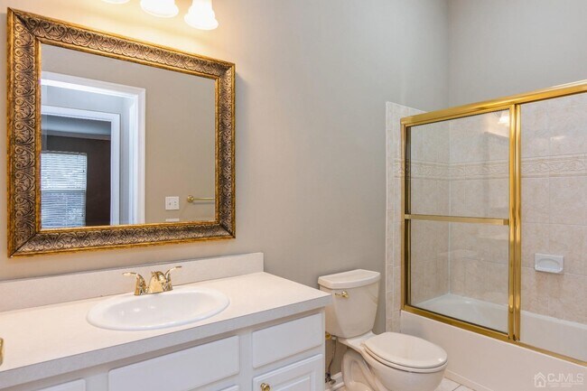 Building Photo - 34 Chimney Ct