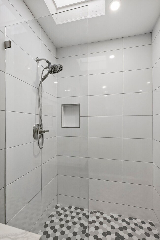 Floorplan - 1615 Electric Ave