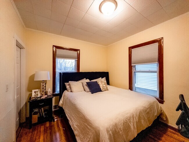 Building Photo - 41 Child St