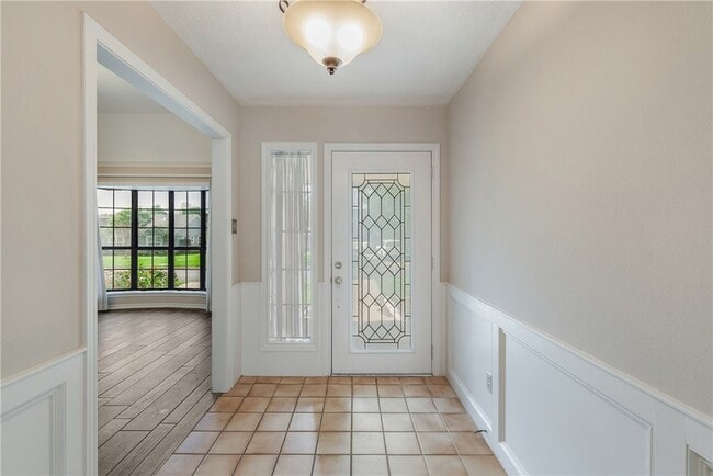 Building Photo - 1806 Rosebud Ct