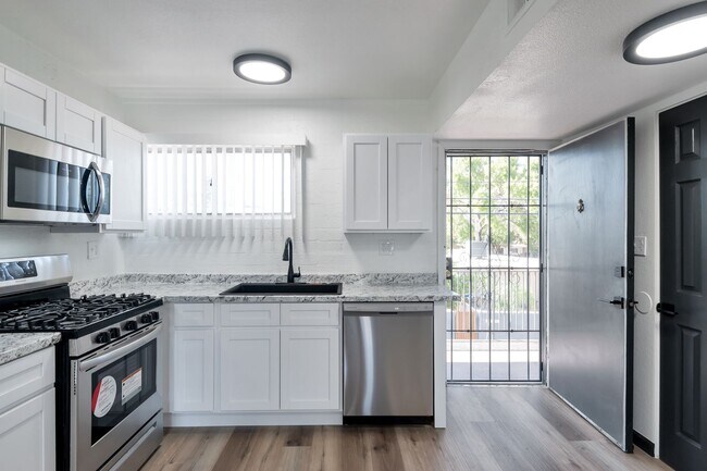 Floorplan - *End Mgmt 04.14.2025* 60 on Roger *Final A...