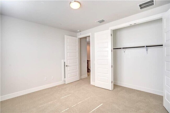 Building Photo - 4012 Manifest Ln