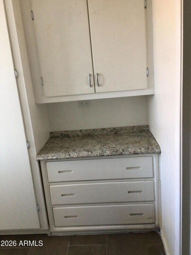 Building Photo - 12221 W Bell Rd