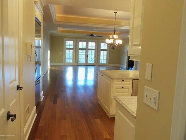 Building Photo - 1031 Oval Rd