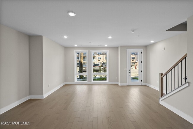 Building Photo - 1403 Kingsley St