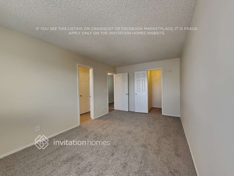 Building Photo - 9883 Cook St