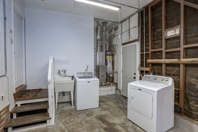 Building Photo - Updated & super clean 3 Bed/ 2 Bath Daly City home. YouTube Tour!