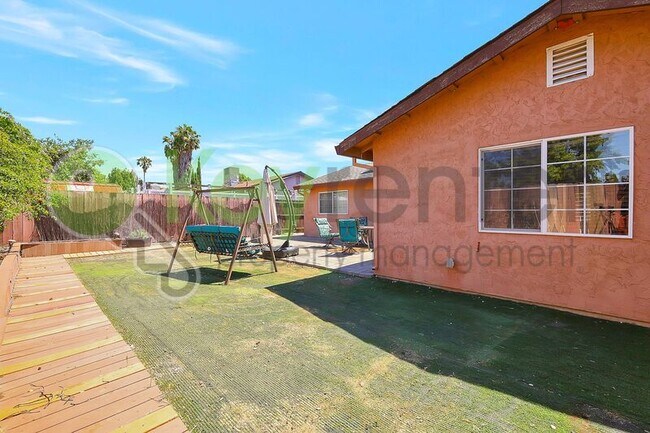 Building Photo - 7137 Reyn Oaks Way