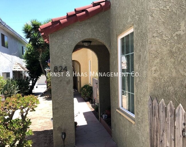 Building Photo - 824 Belmont Ave