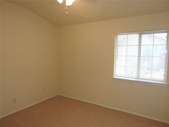 Building Photo - 1108 Brashear Ln