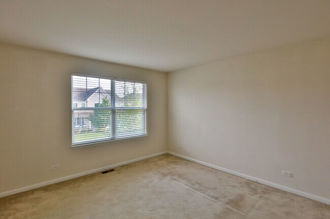 Building Photo - 2564 Retreat Cir