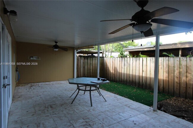 Building Photo - 6713 Kingsmoor Way