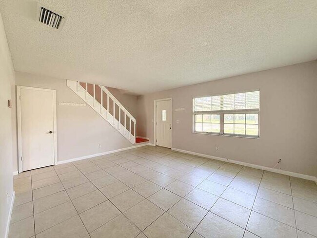 Building Photo - 1454 Trotter Rd