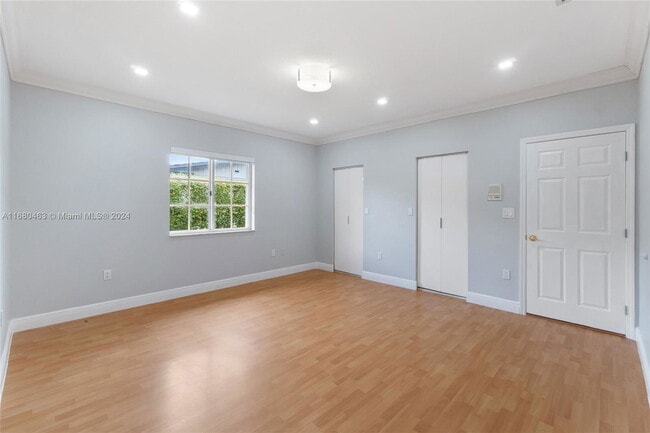 Building Photo - Winged Foot Drive, Hialeah, FL 33015 - 4 BR 3 BA house