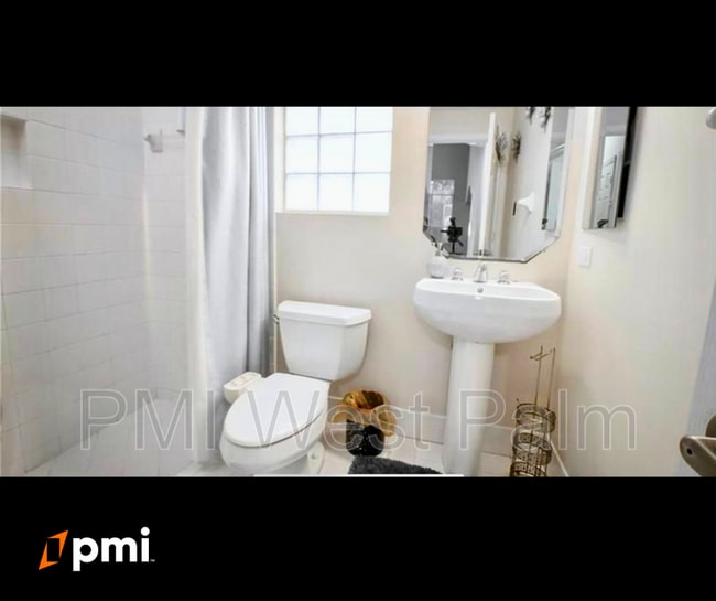 Building Photo - 12205 Colony Preserve Dr