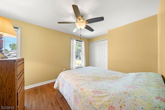 Building Photo - 32 Montville Ave
