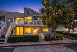 Building Photo - Spacious 2 Bed, 2 Bath Condo in Desirable Northwood