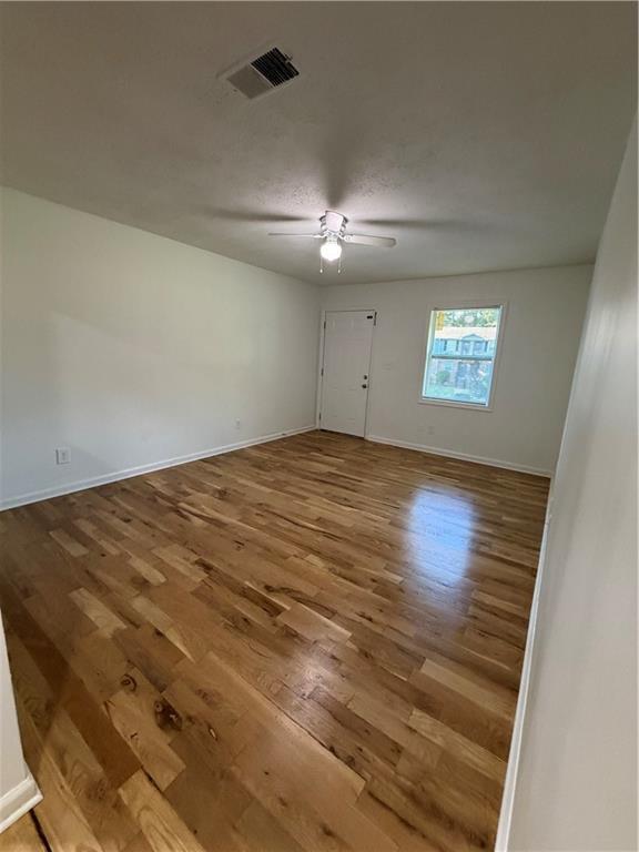 Building Photo - 5851 Lone Oak Dr SW