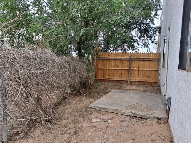 Building Photo - 95 Eventide Rd SE