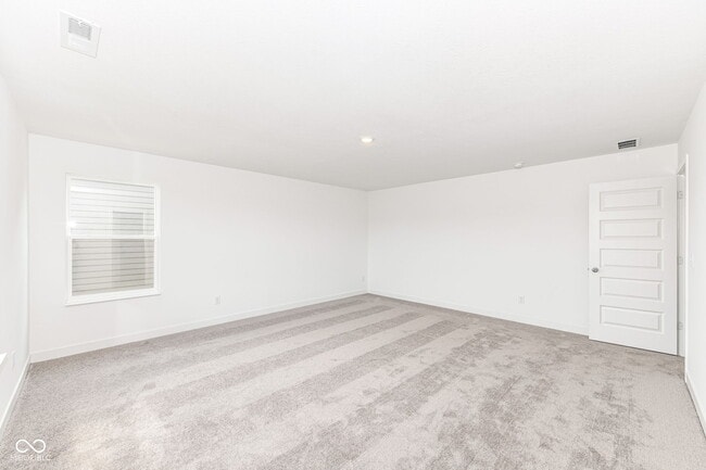 Building Photo - 1069 Sunderland Dr