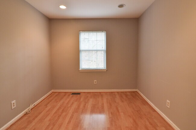 Building Photo - 10488 Parthenon Ct