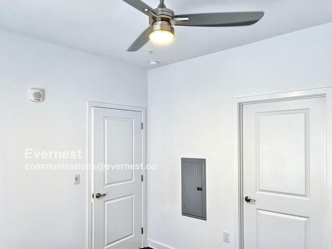 Building Photo - 1677 54th Ave N