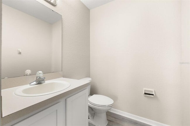 Building Photo - 1037 Brenton Manor Dr