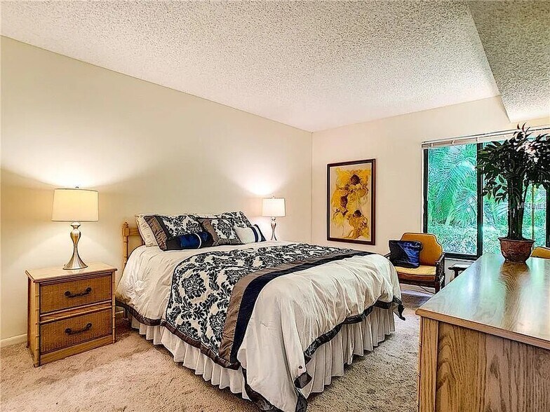 Building Photo - 6287 Bahia del Mar Cir