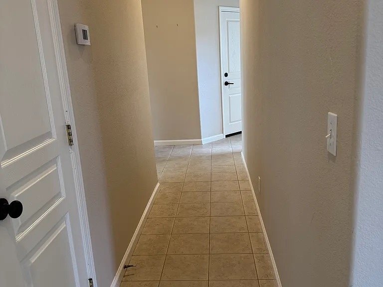 Building Photo - 2591 Frontier Ln