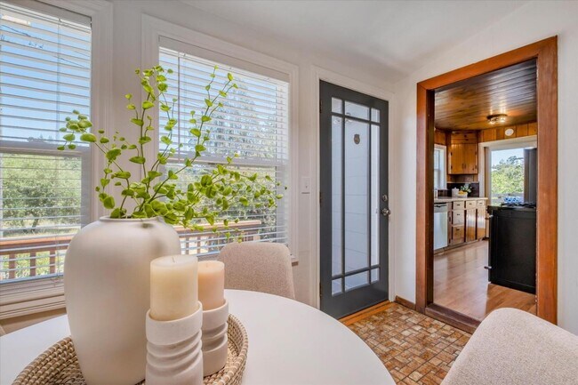 Building Photo - 50 Beulah Dr