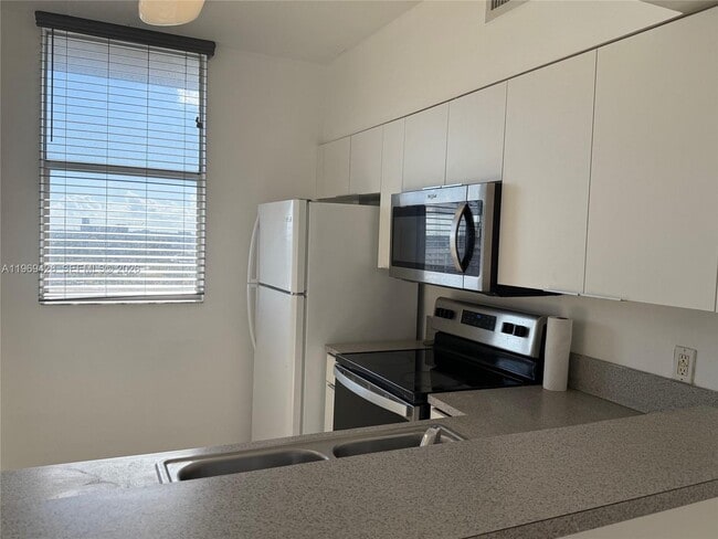 Building Photo - 1 Glen Royal Pkwy