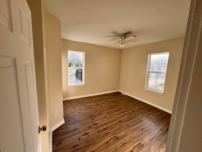 Building Photo - Fulton Duplex