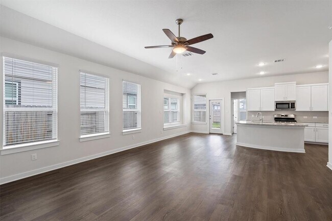 Building Photo - 113 Biscayne Dr