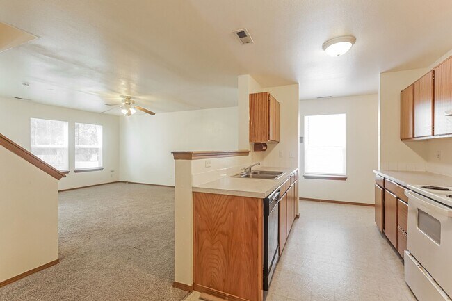 Building Photo - 6805 Jericho Ln SW
