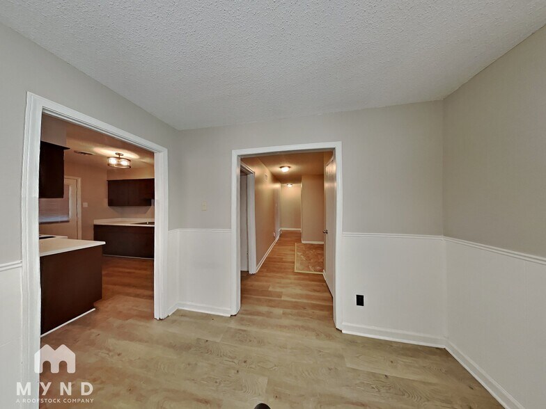 Building Photo - 4512 Crump Rd