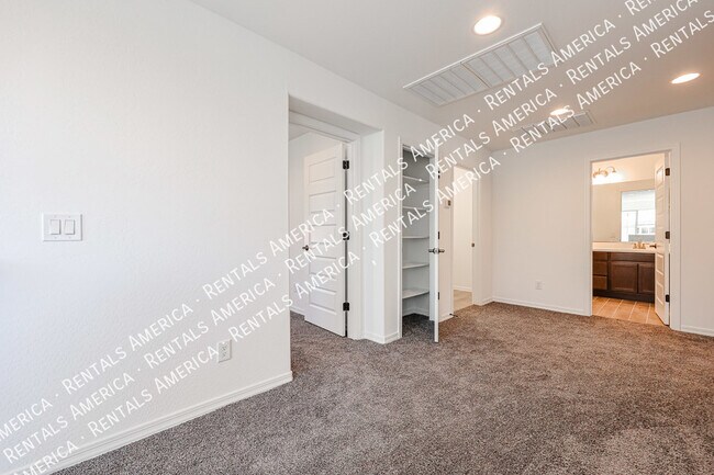 Building Photo - 14243 W Hackamore Dr.