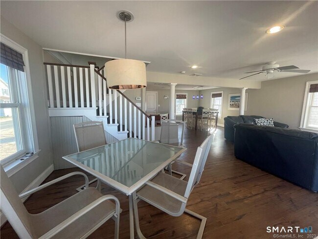Building Photo - 21 Seaside Ln