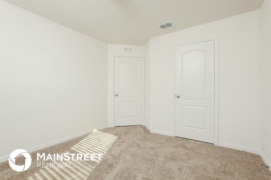 Building Photo - 35693 Rose Moss Ave