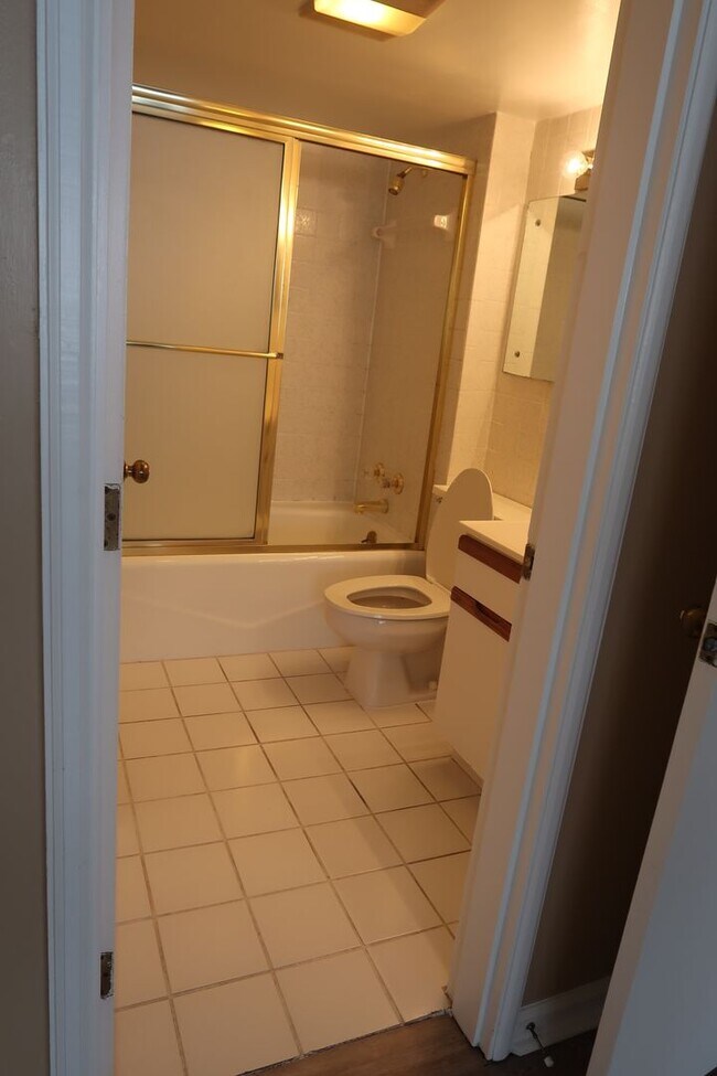 Building Photo - $1600 per month - 2 Bedroom/2 baths - Sullin's Ridge Condominiums - AVAILABLE FOR FALL 2026!