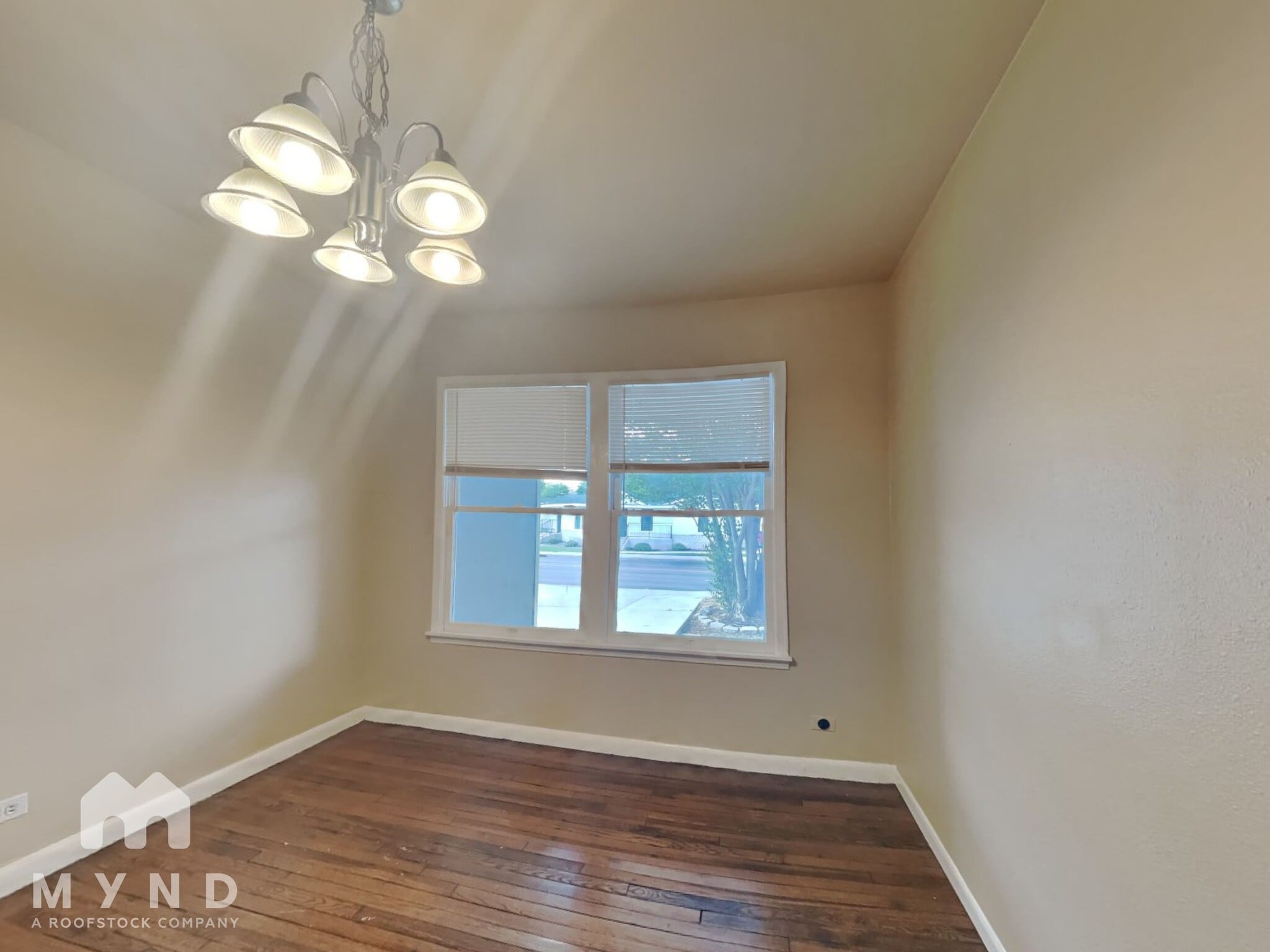 Building Photo - 206 Babcock Rd