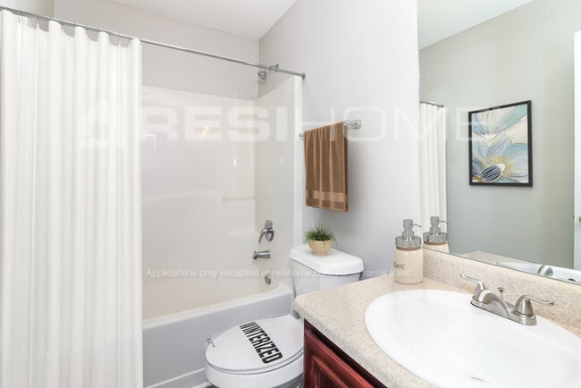 Building Photo - 330 Wekiva Ct