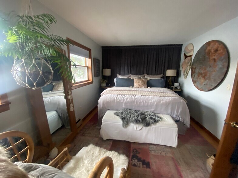 Building Photo - W342N4898 W Lindy Ln