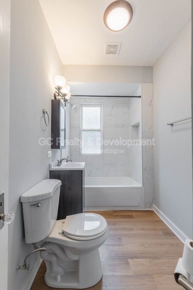 Building Photo - 3517 S Lituanica Ave