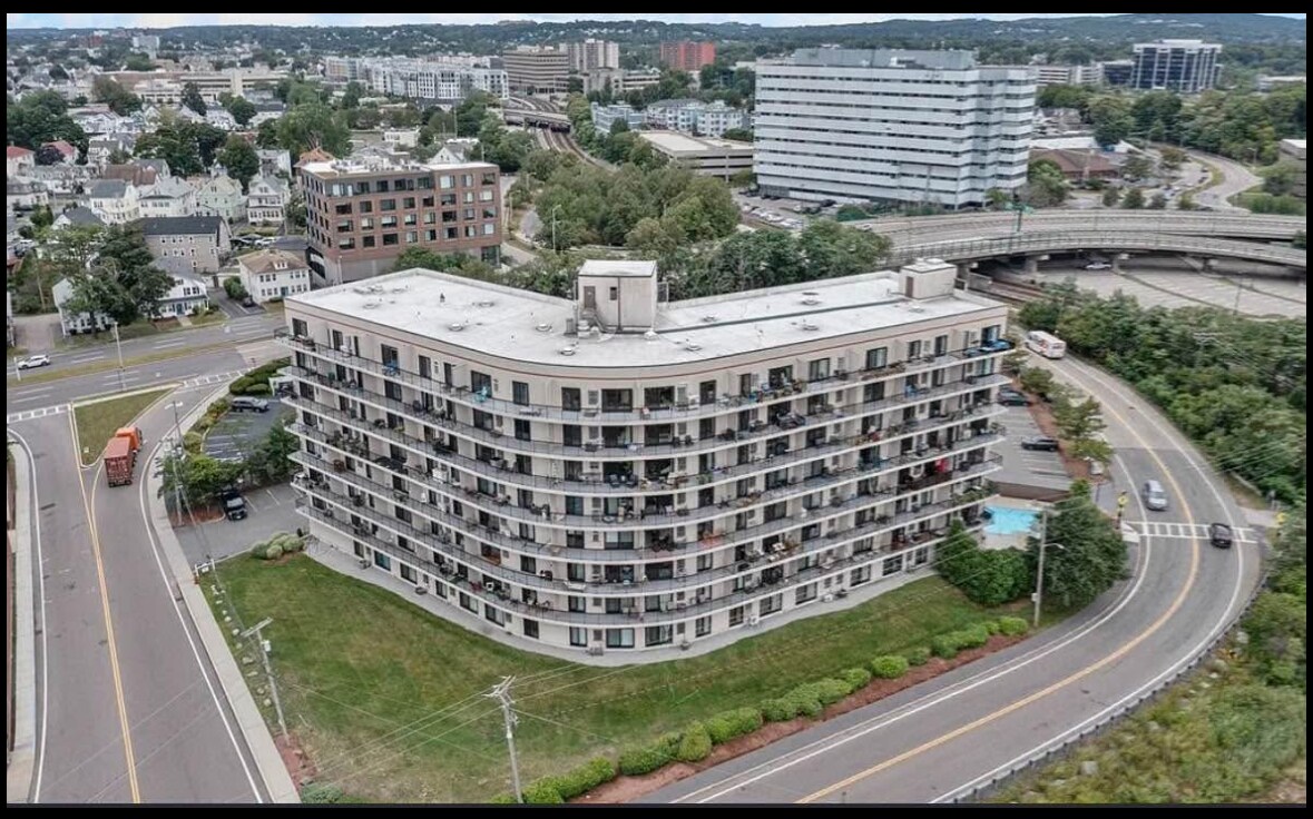 Building Photo - 133 Commander Shea Blvd