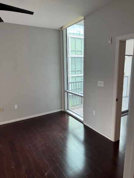 Building Photo - 1600 Barton Springs Rd
