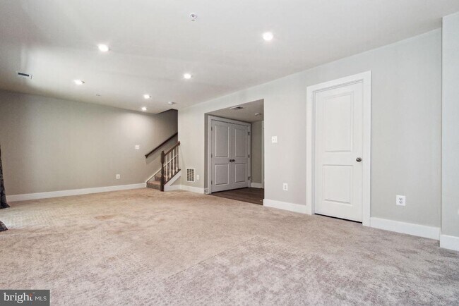 Building Photo - 8311 Amber Beacon Cir